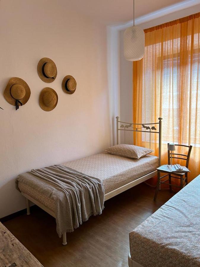 Casa Vacanze Malvarosa Casale Corte Cerro Ngoại thất bức ảnh
